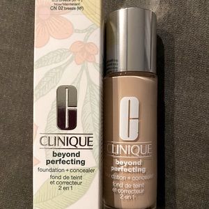 Clinique beyond perfecting foundation -CN02 breeze